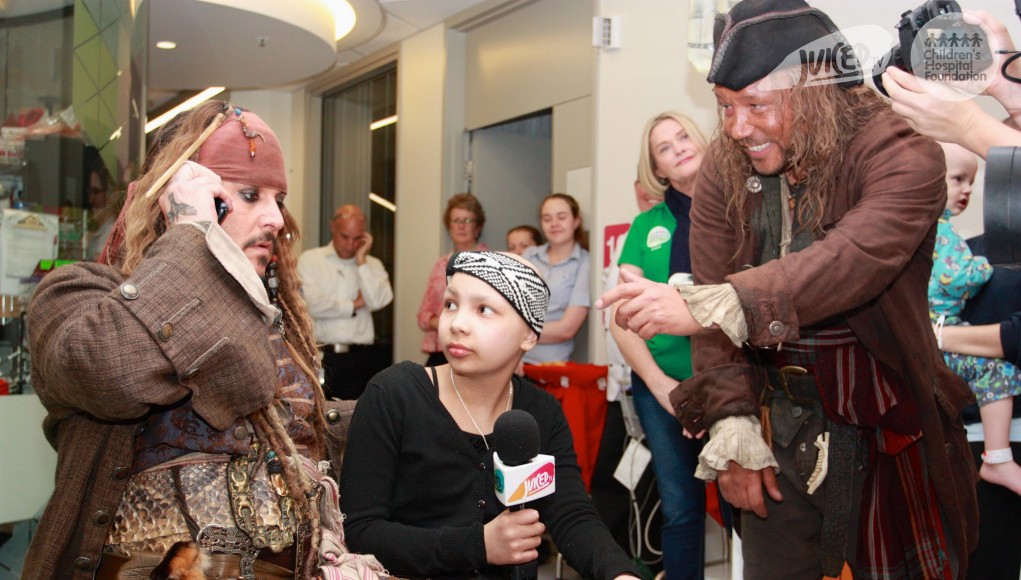 Captain Jack Sparrow visits children